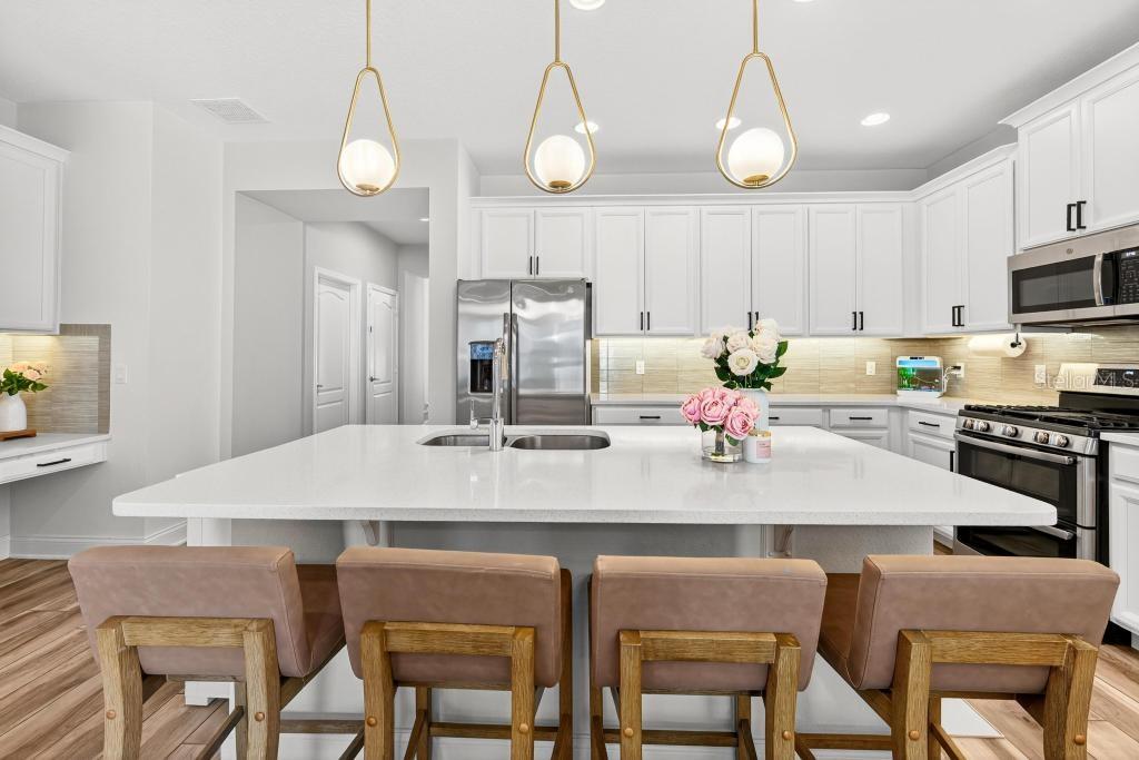 HULL ISLAND AT OAKLAND - Residential