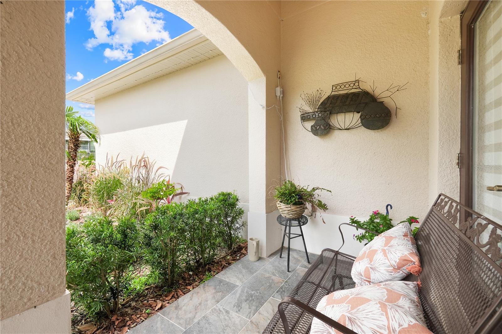 124 ISLABELLA WAY
