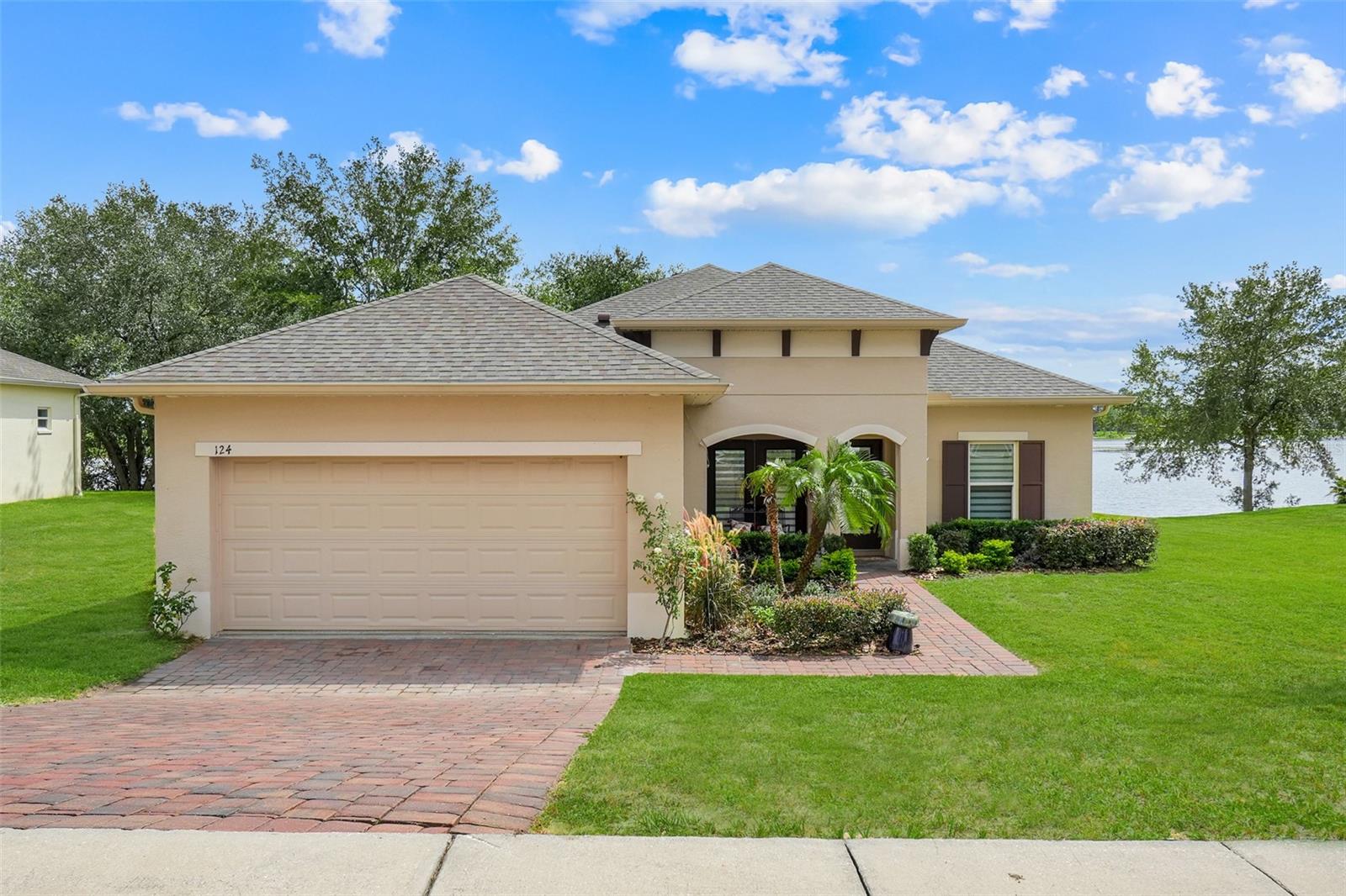 124 ISLABELLA WAY