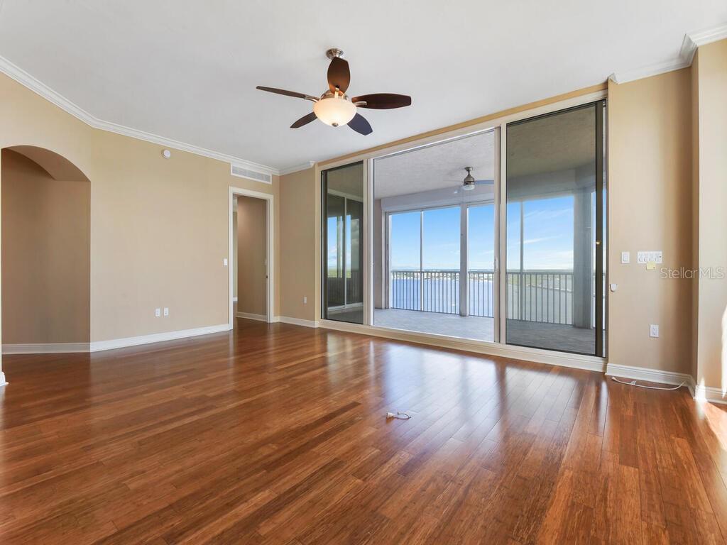 HIGH POINT PLACE - Residential