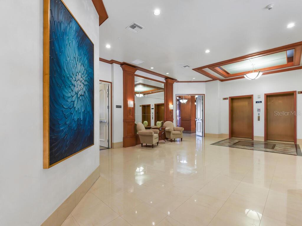 HIGH POINT PLACE - Residential