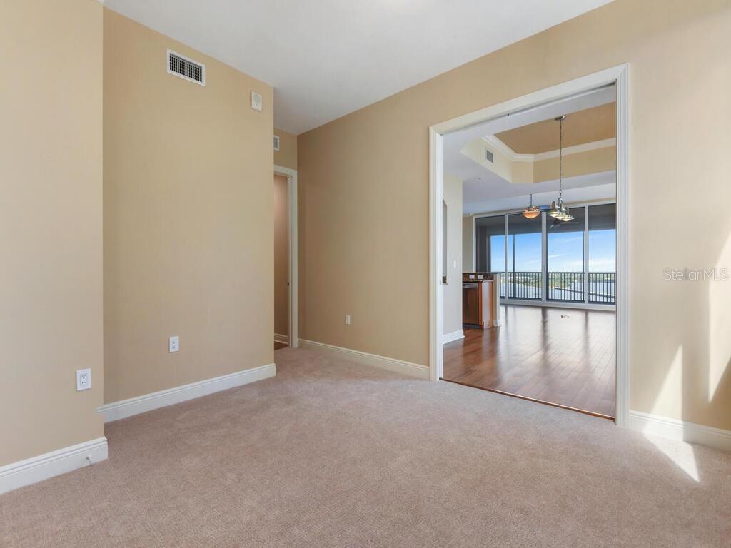 HIGH POINT PLACE - Residential