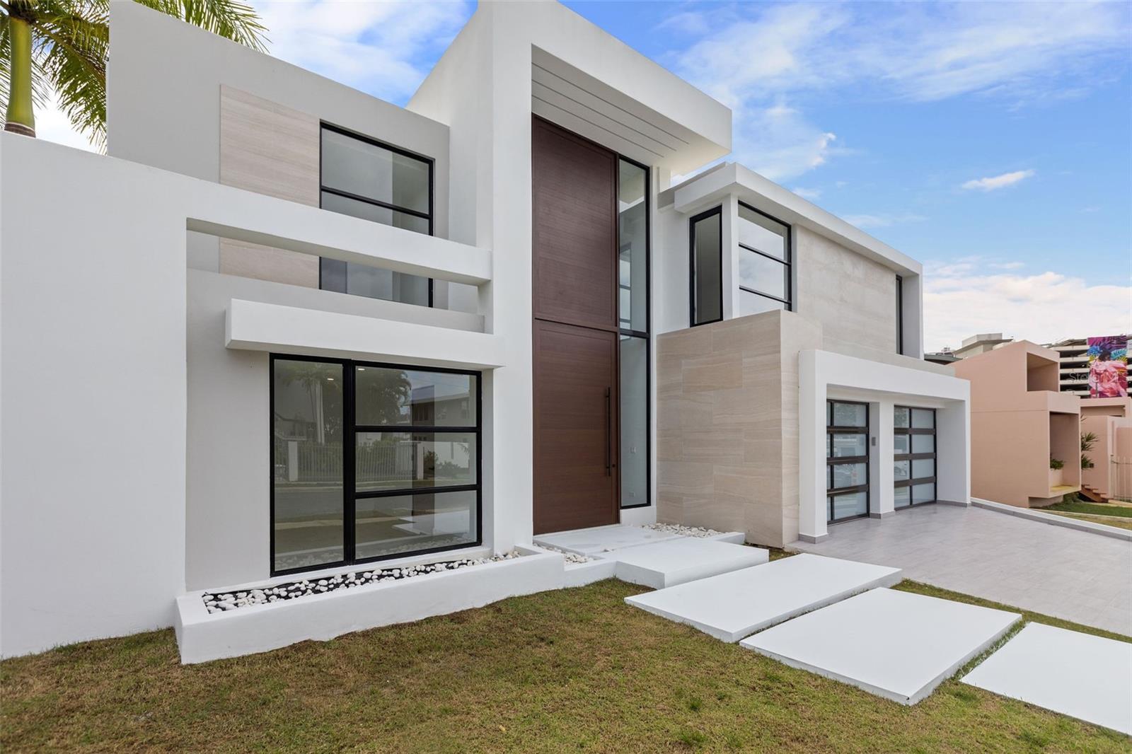 CAPARRA HILLS - Residential