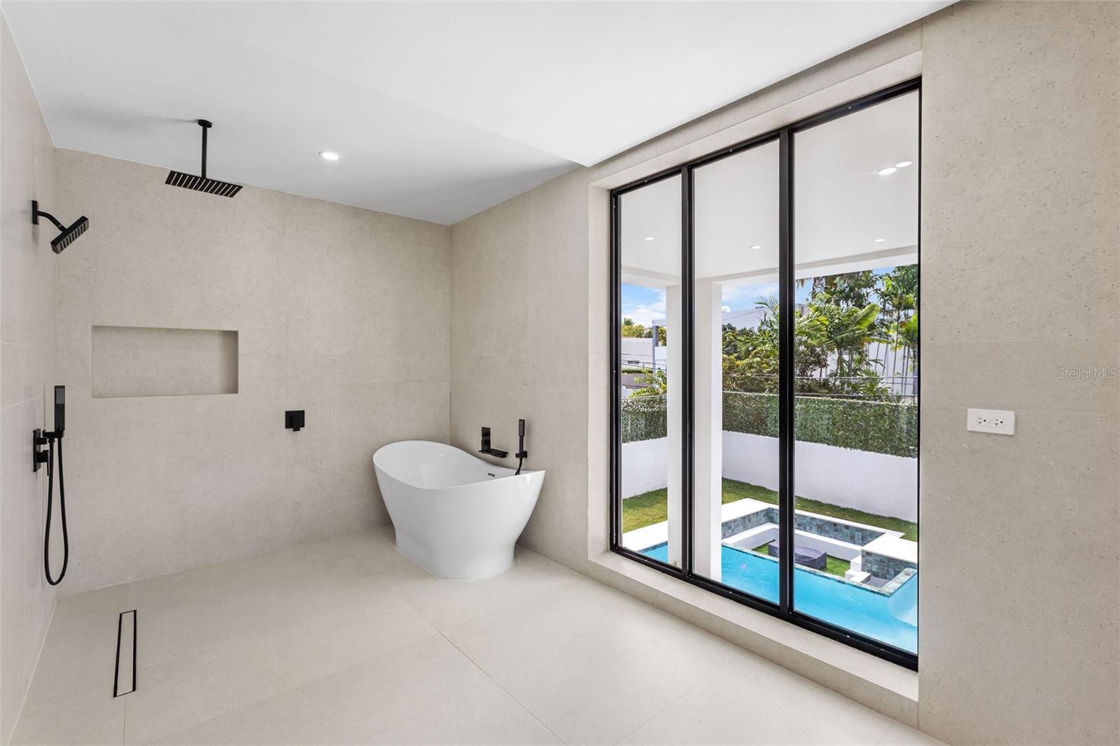 CAPARRA HILLS - Residential