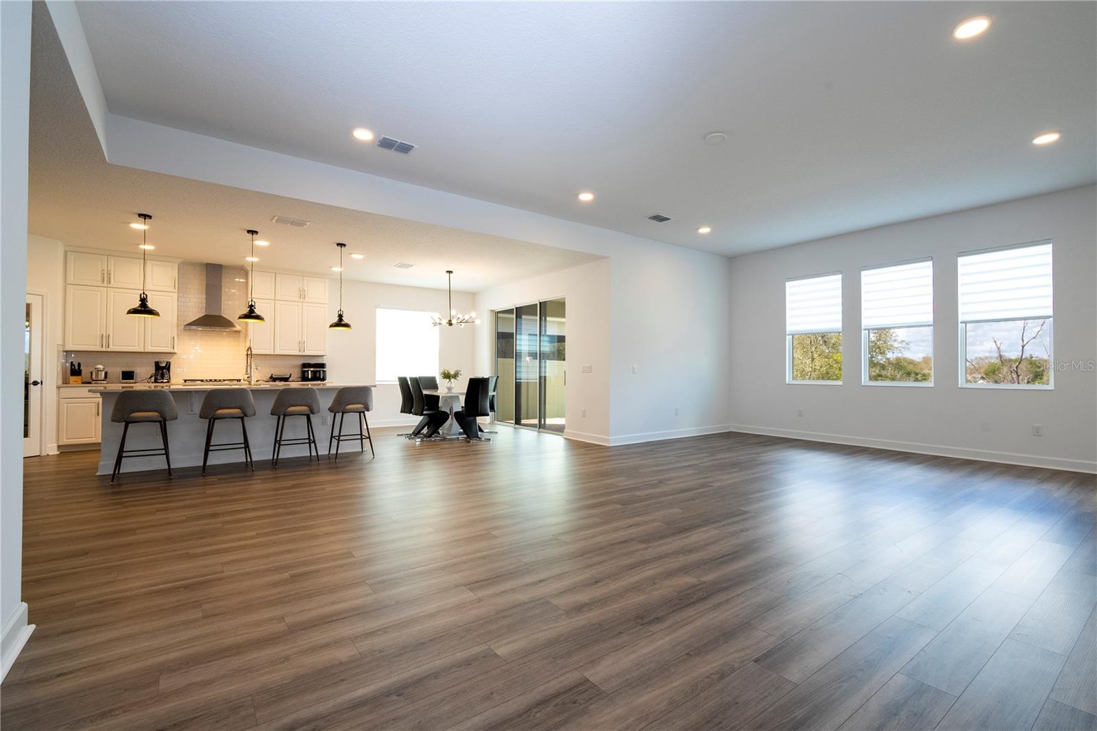 EMERSON POINTE-APOPKA - Residential