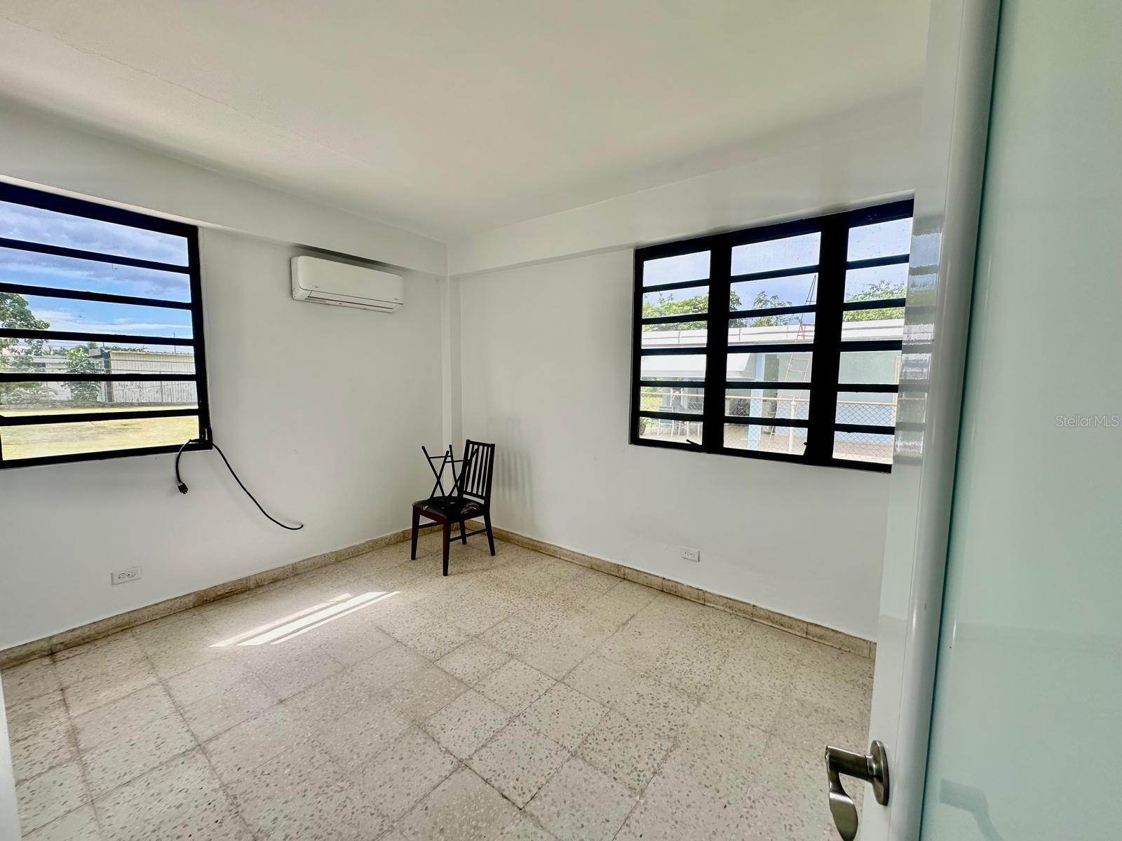 Carr 129 CARR 129 220 CALLE UROGALLO
