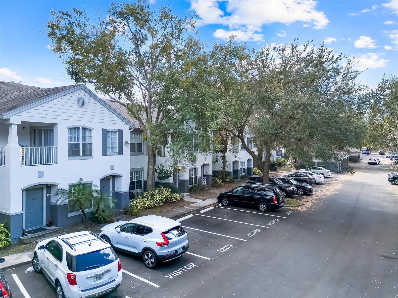 SUNERT LAKE - Residential