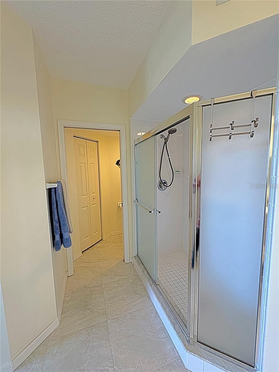 SHORES OF LONG BAYOU CONDO - Residential Lease