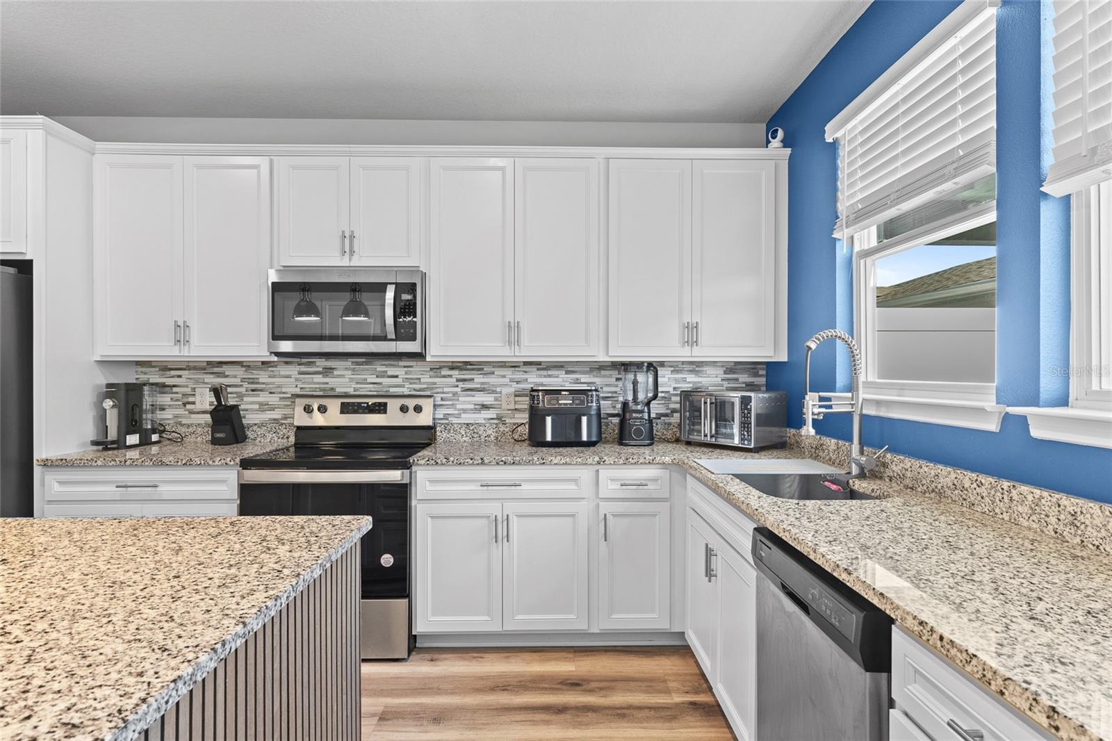 ISLES/LK NONA PH 3B - Residential