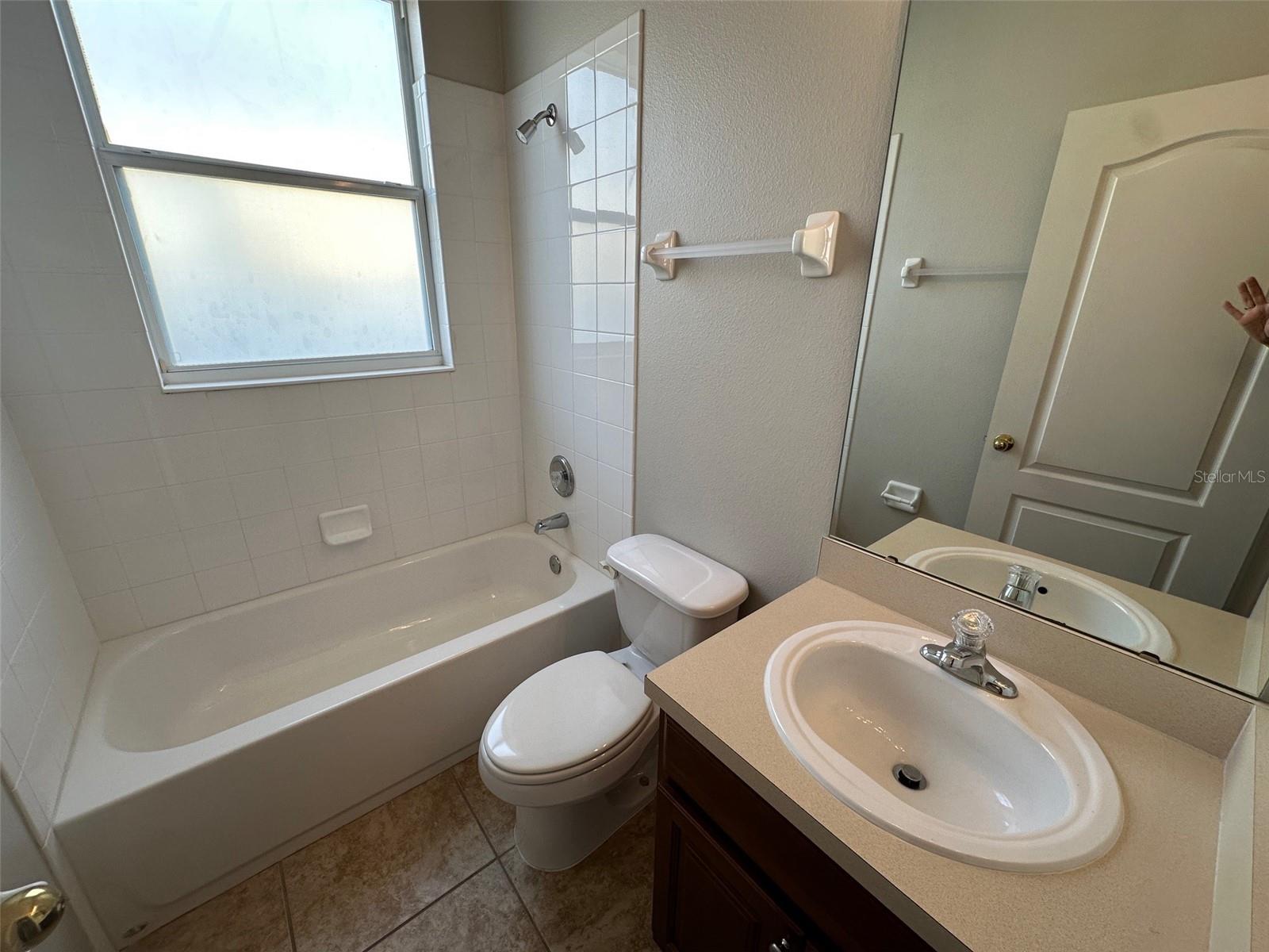 FORESTBROOKE PH 03 A-E - Residential Lease