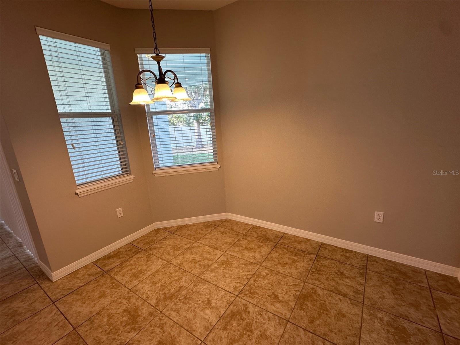 FORESTBROOKE PH 03 A-E - Residential Lease