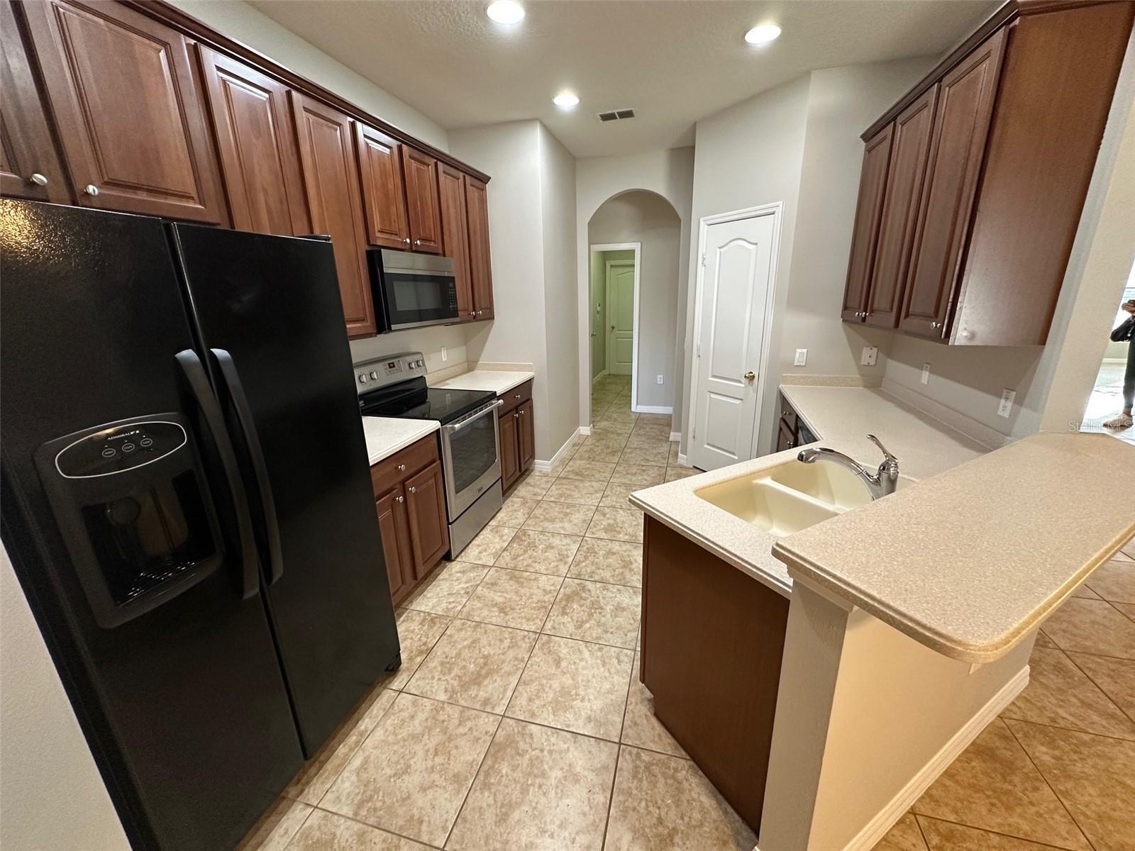 FORESTBROOKE PH 03 A-E - Residential Lease