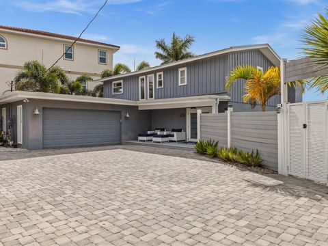 A home in PALM HARBOR