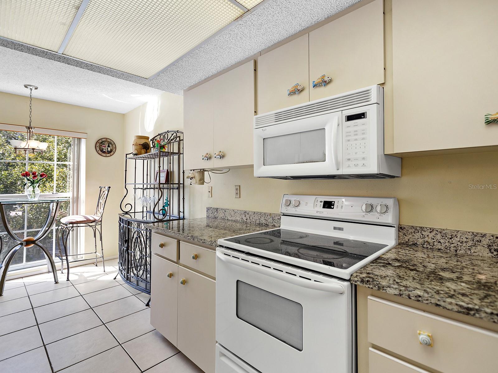 WOODLAND GROVE - Residential