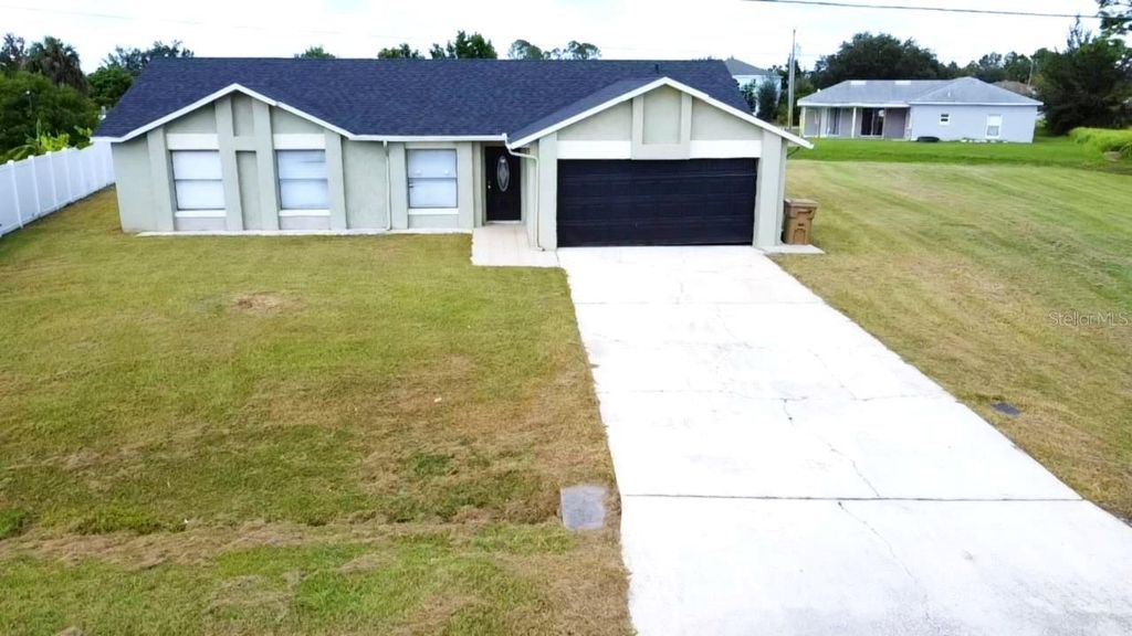 Photo of 622 Baldwin Drive, Kissimmee, FL 34758 (MLS # S5136975)