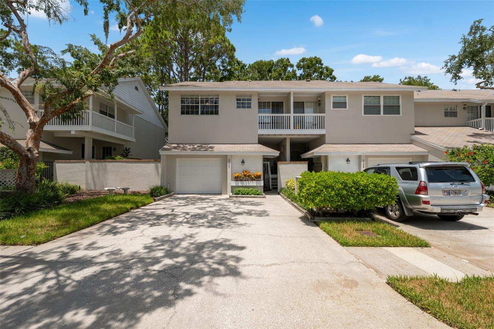 View TAMPA, FL 33611 townhome