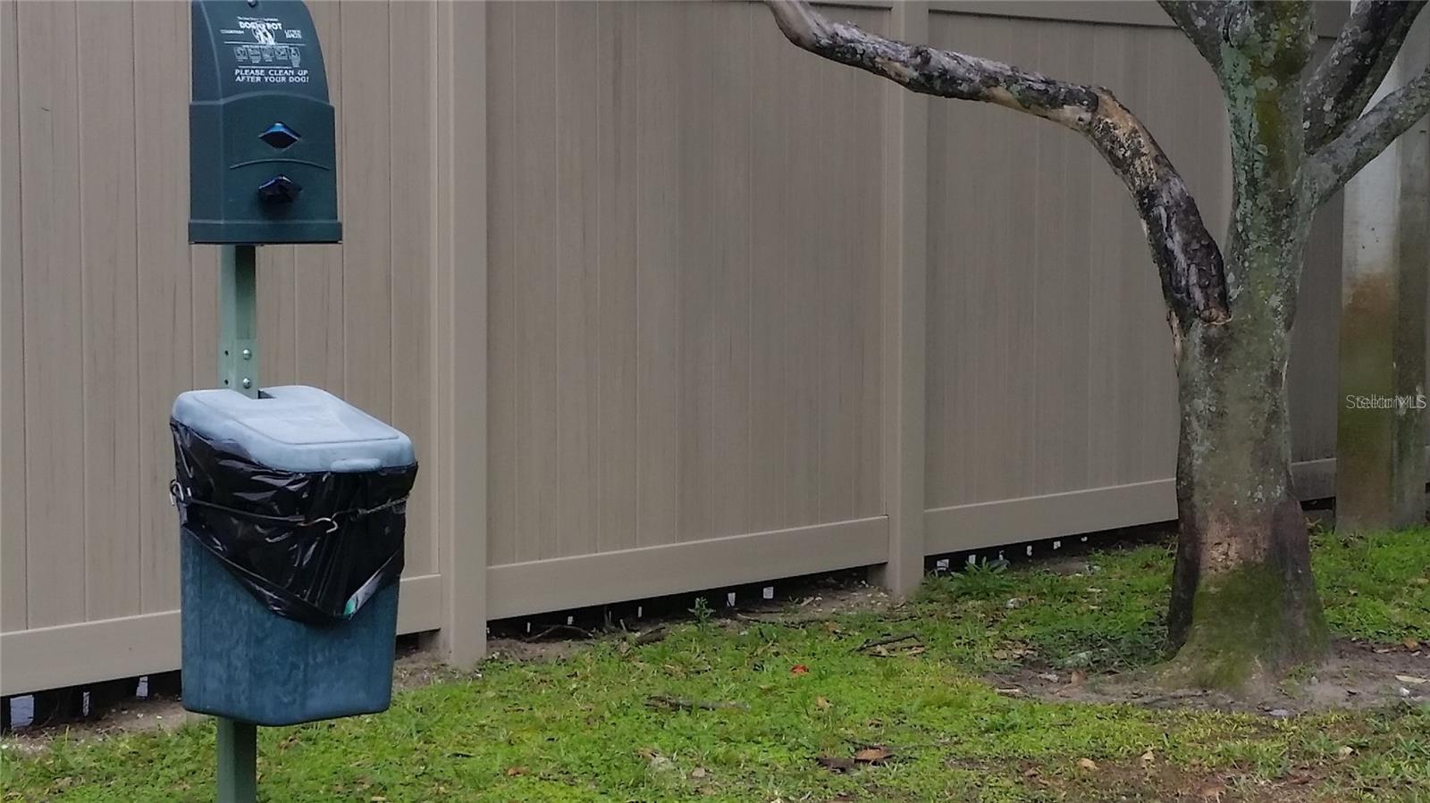 METRO/MICHIGAN PARK CONDO - Residential Lease