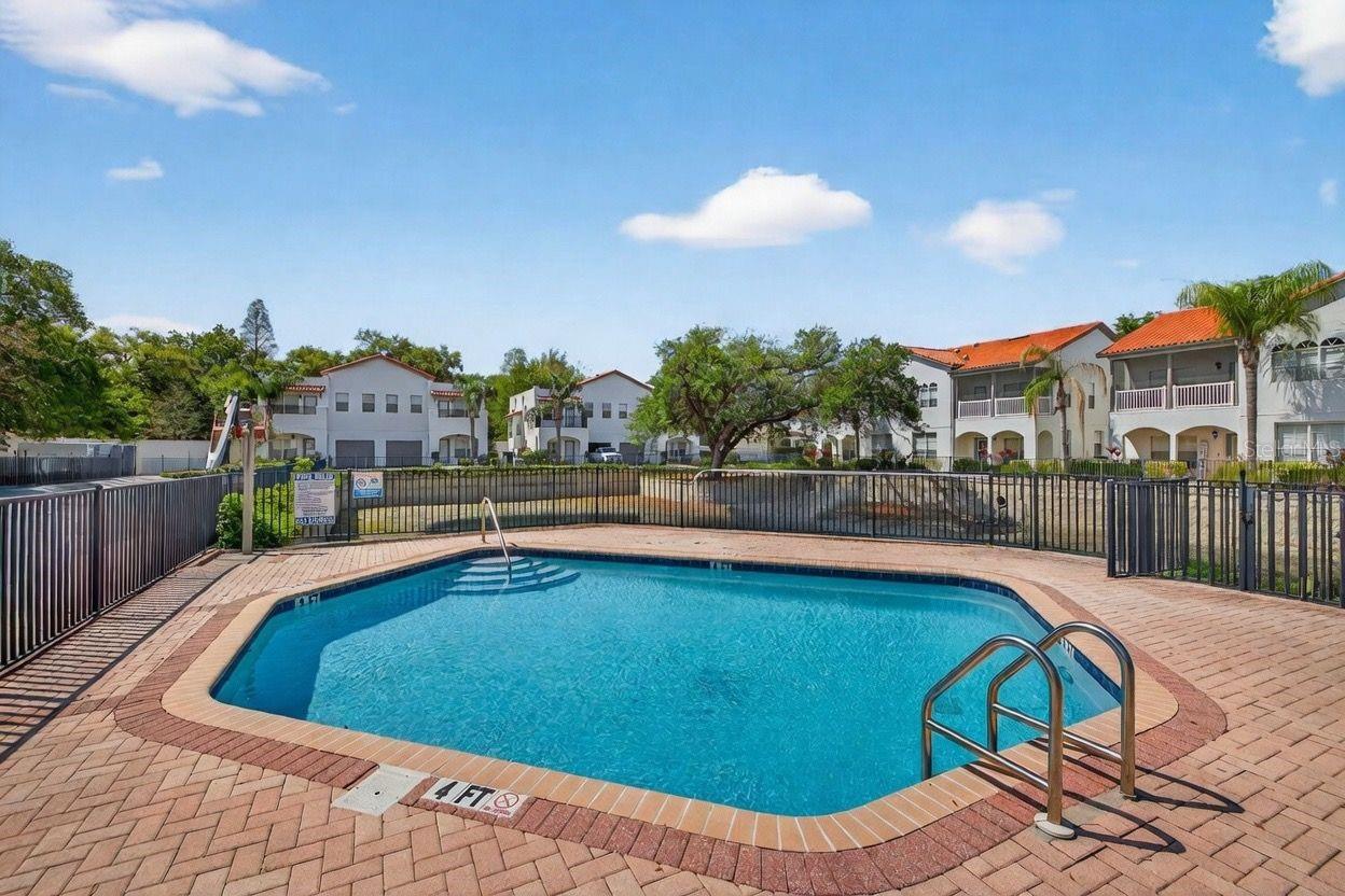 VILLAS OF TOSCANA TWNHMS - Residential