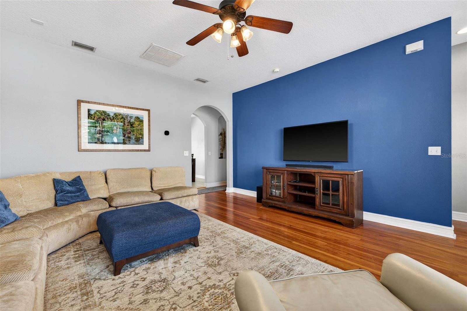 VILLAS OF TOSCANA TWNHMS - Residential