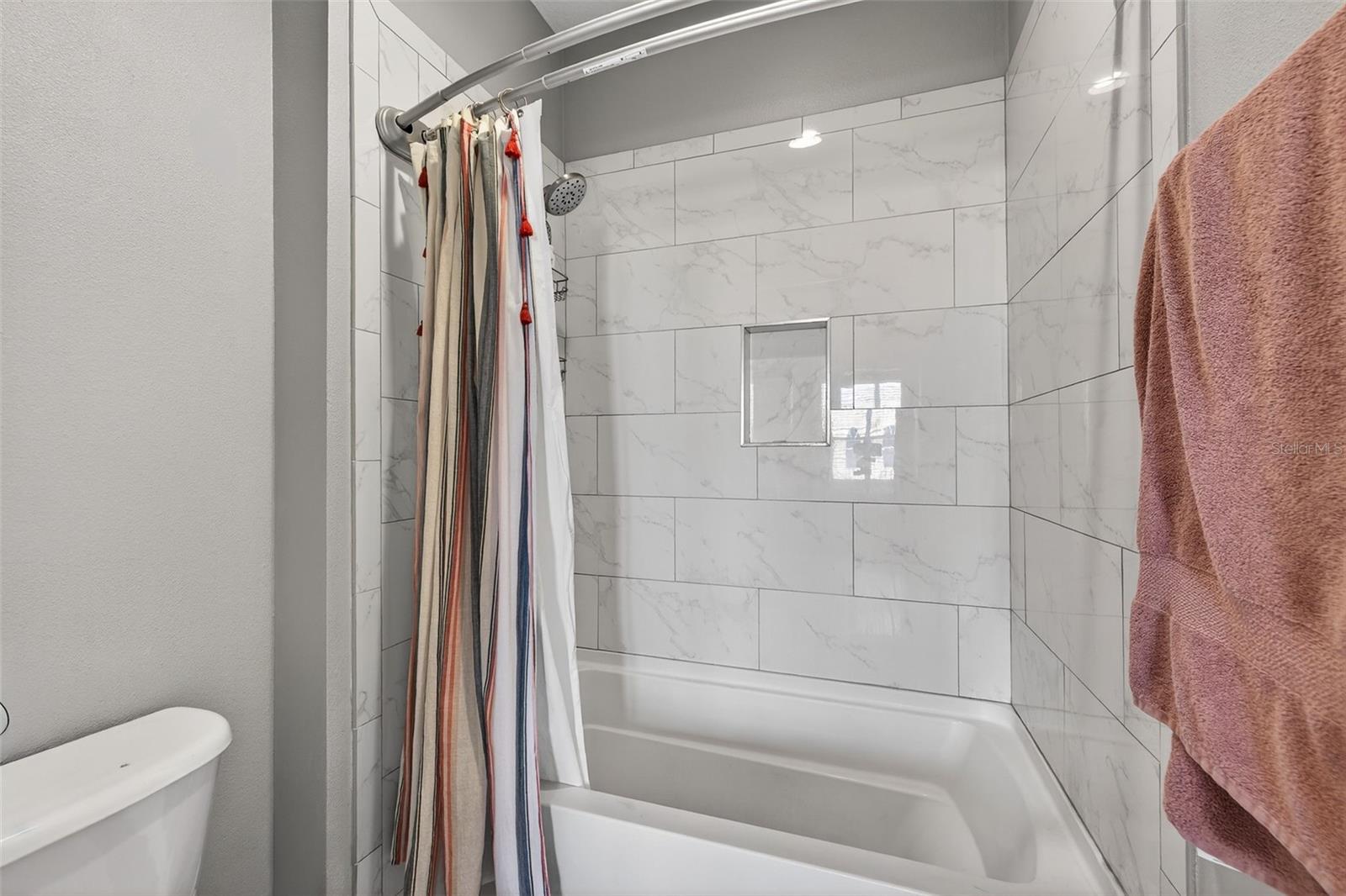 VILLAS OF TOSCANA TWNHMS - Residential