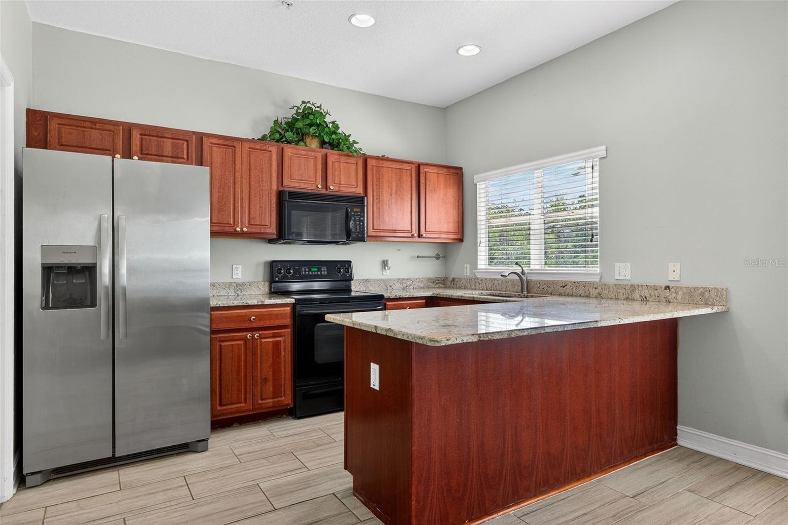 VILLAS OF TOSCANA TWNHMS - Residential