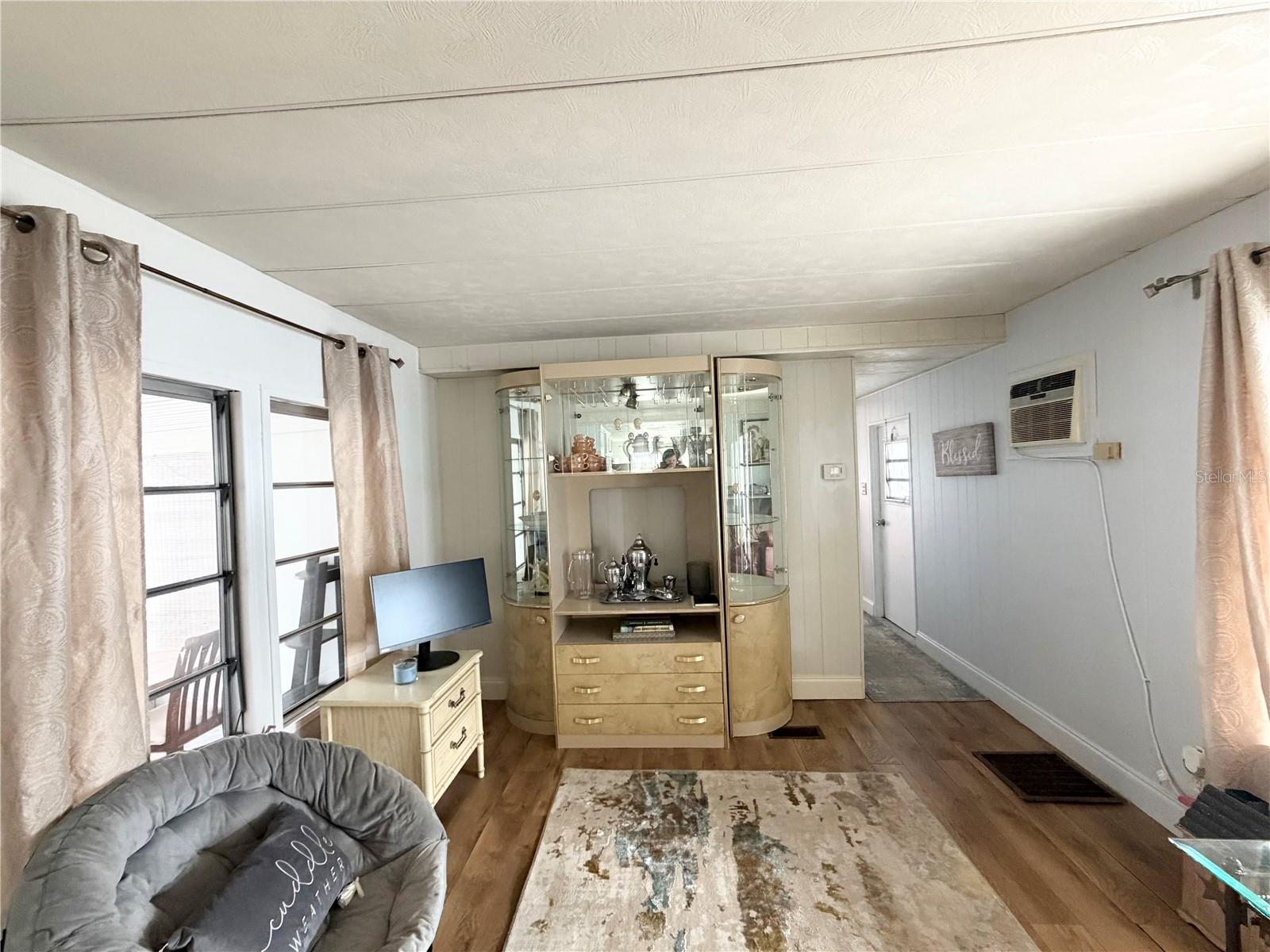 9933 - OAK GROVE - Residential
