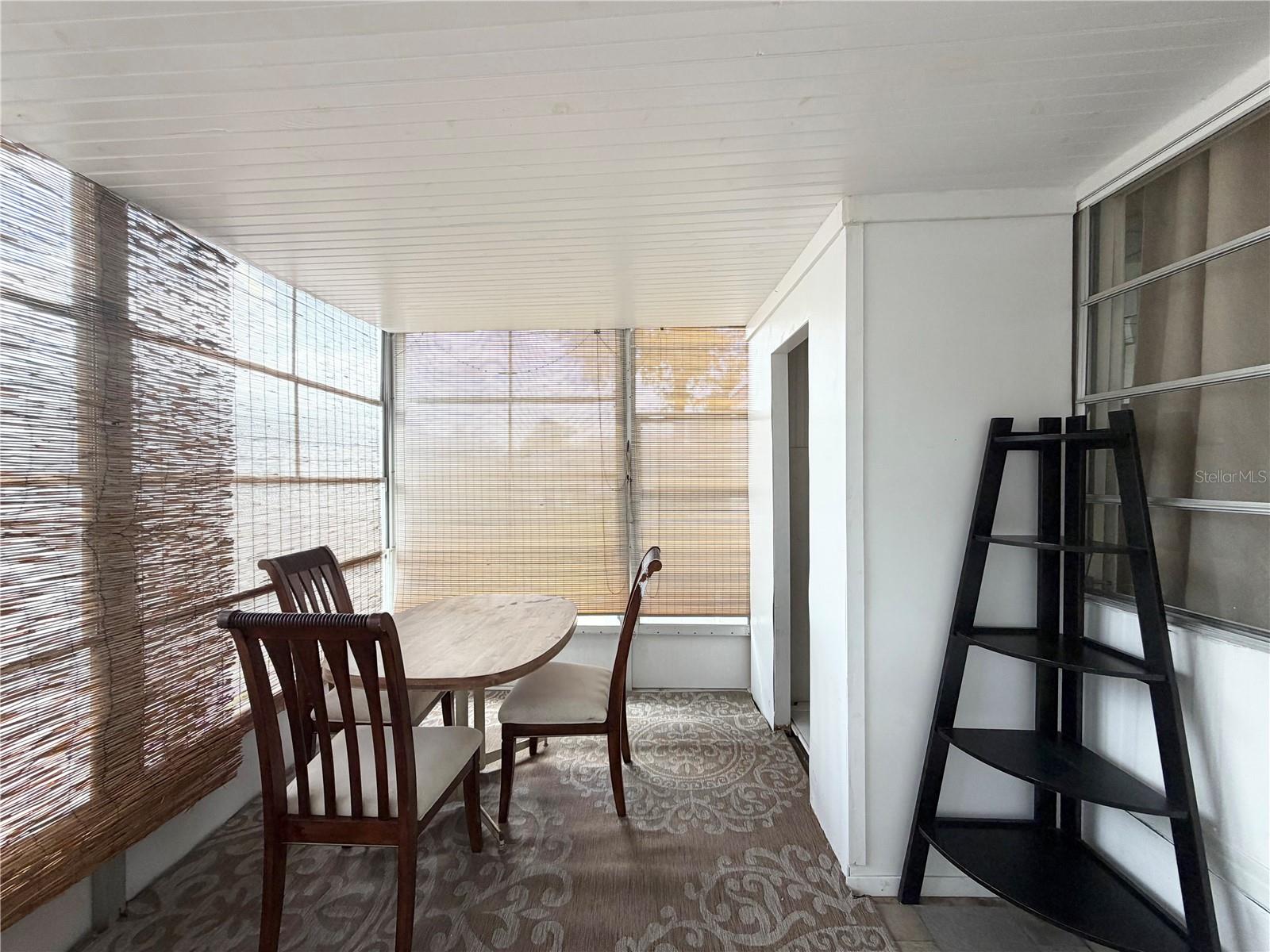9933 - OAK GROVE - Residential