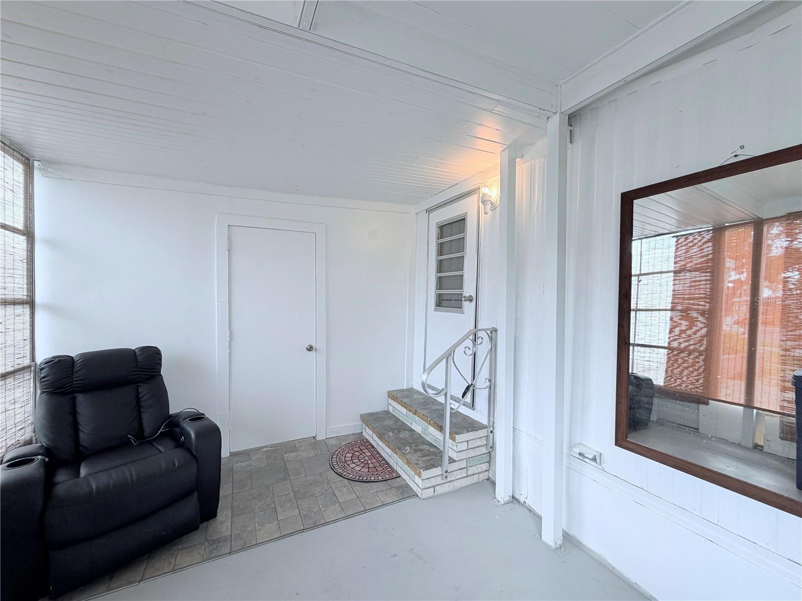 9933 - OAK GROVE - Residential