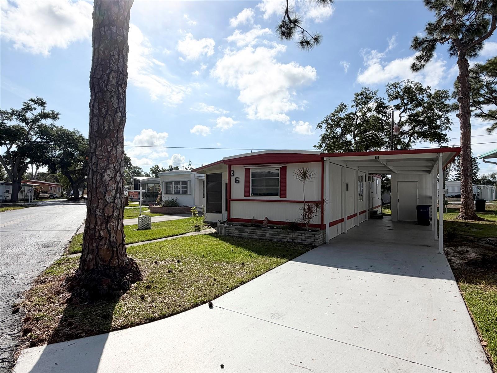 9933 - OAK GROVE - Residential