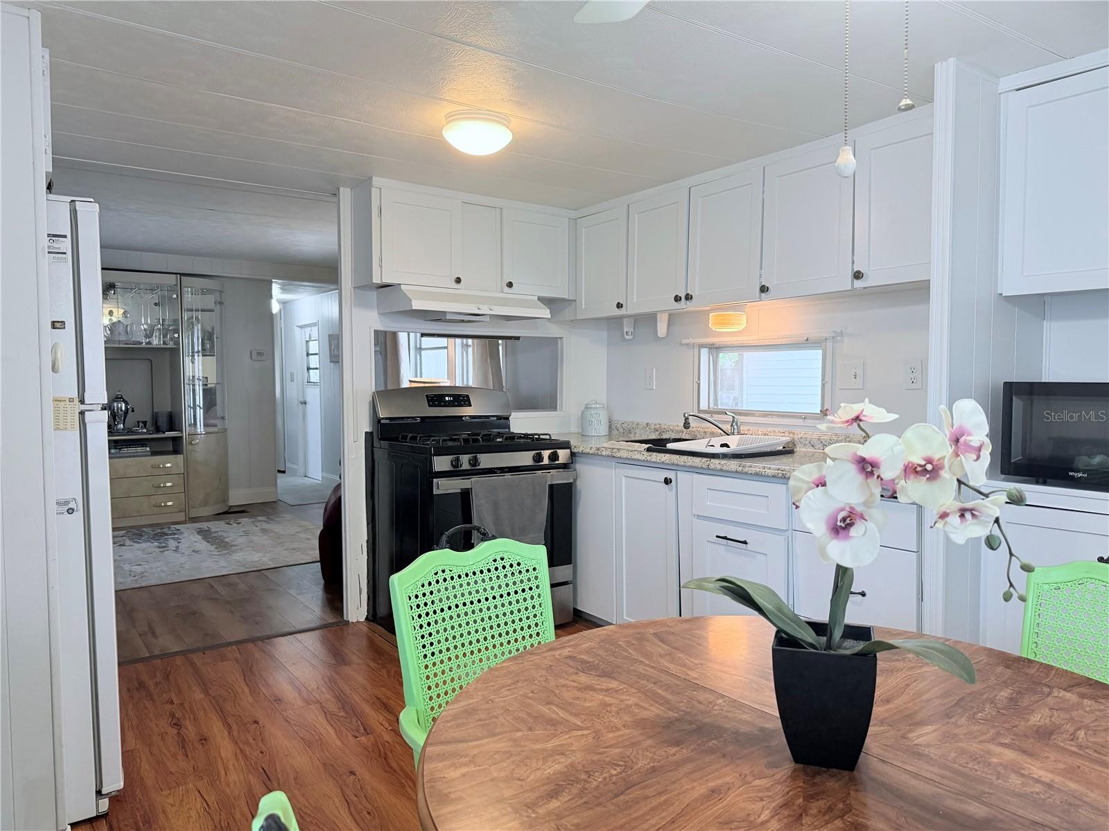 9933 - OAK GROVE - Residential