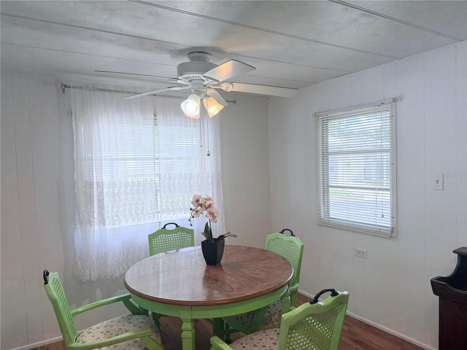 9933 - OAK GROVE - Residential