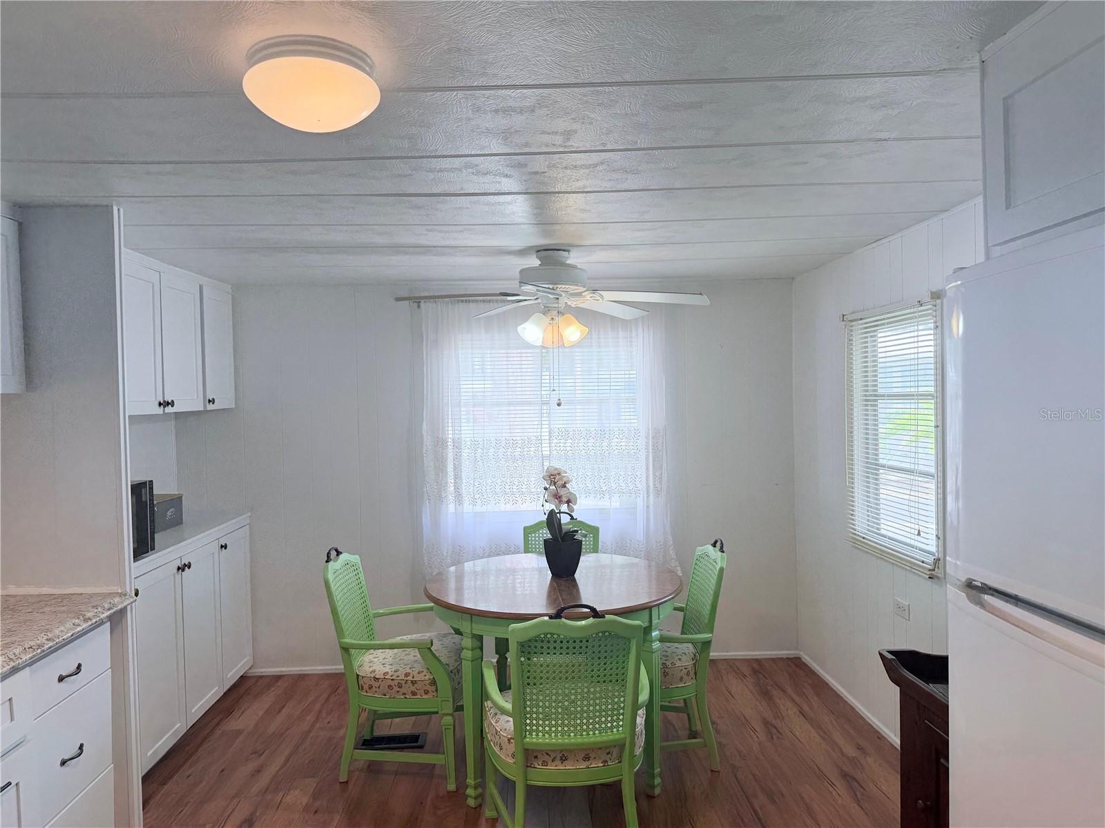 9933 - OAK GROVE - Residential