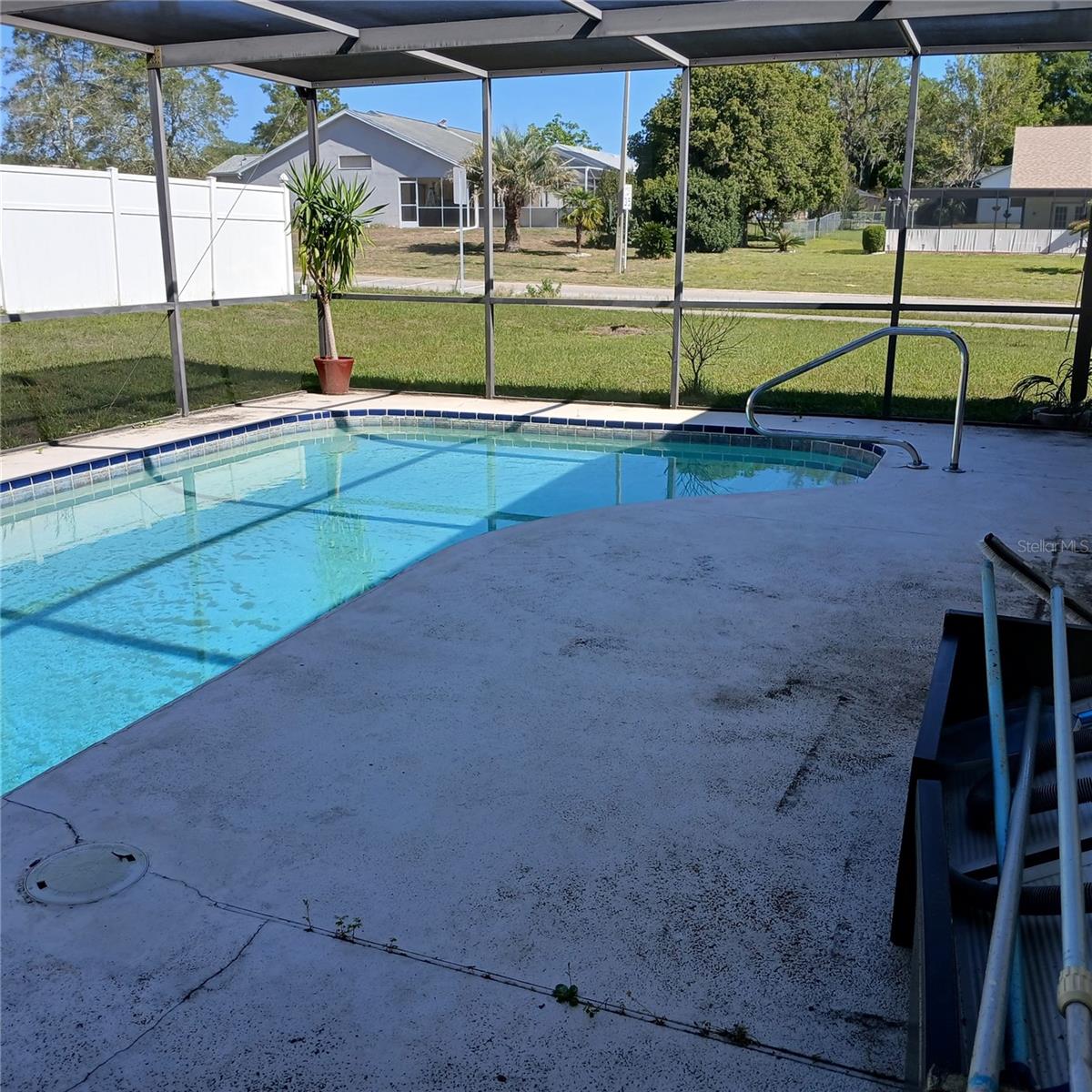 CRYSTAL OAKS - Residential