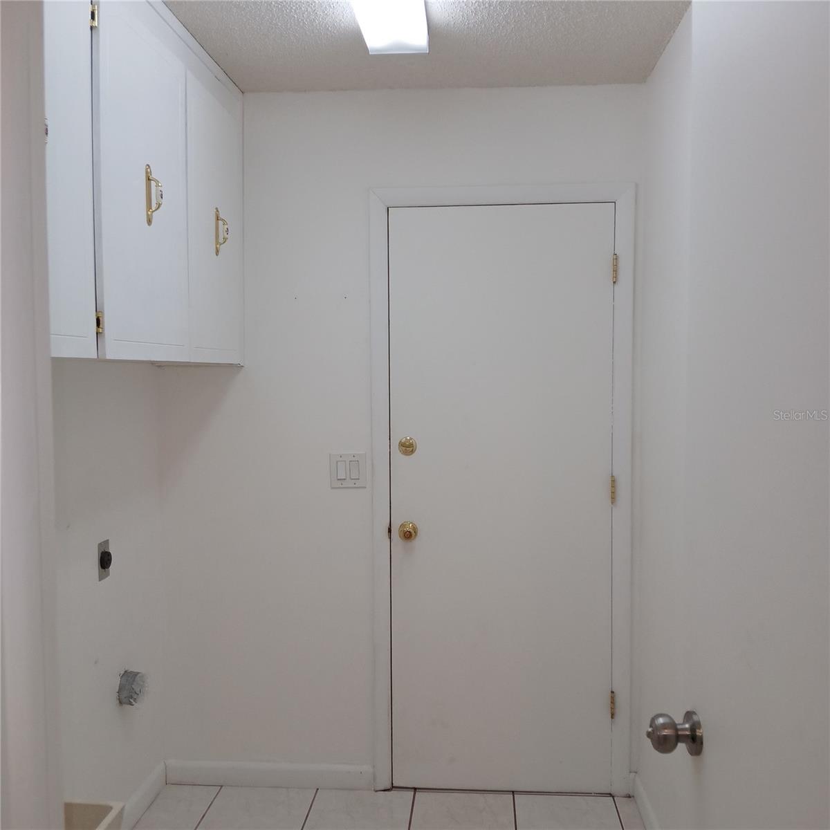 CRYSTAL OAKS - Residential