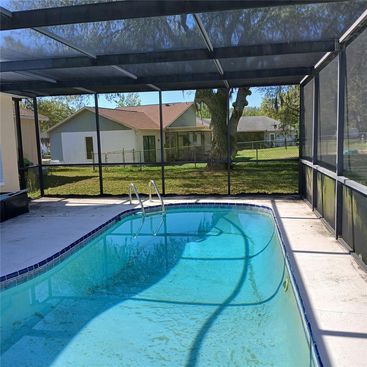 CRYSTAL OAKS - Residential