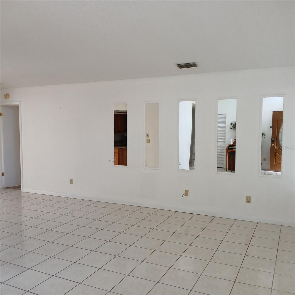 CRYSTAL OAKS - Residential