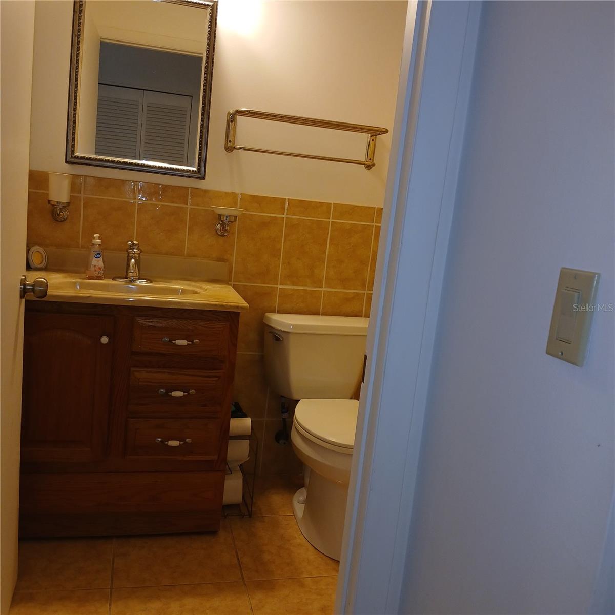 CRYSTAL OAKS - Residential