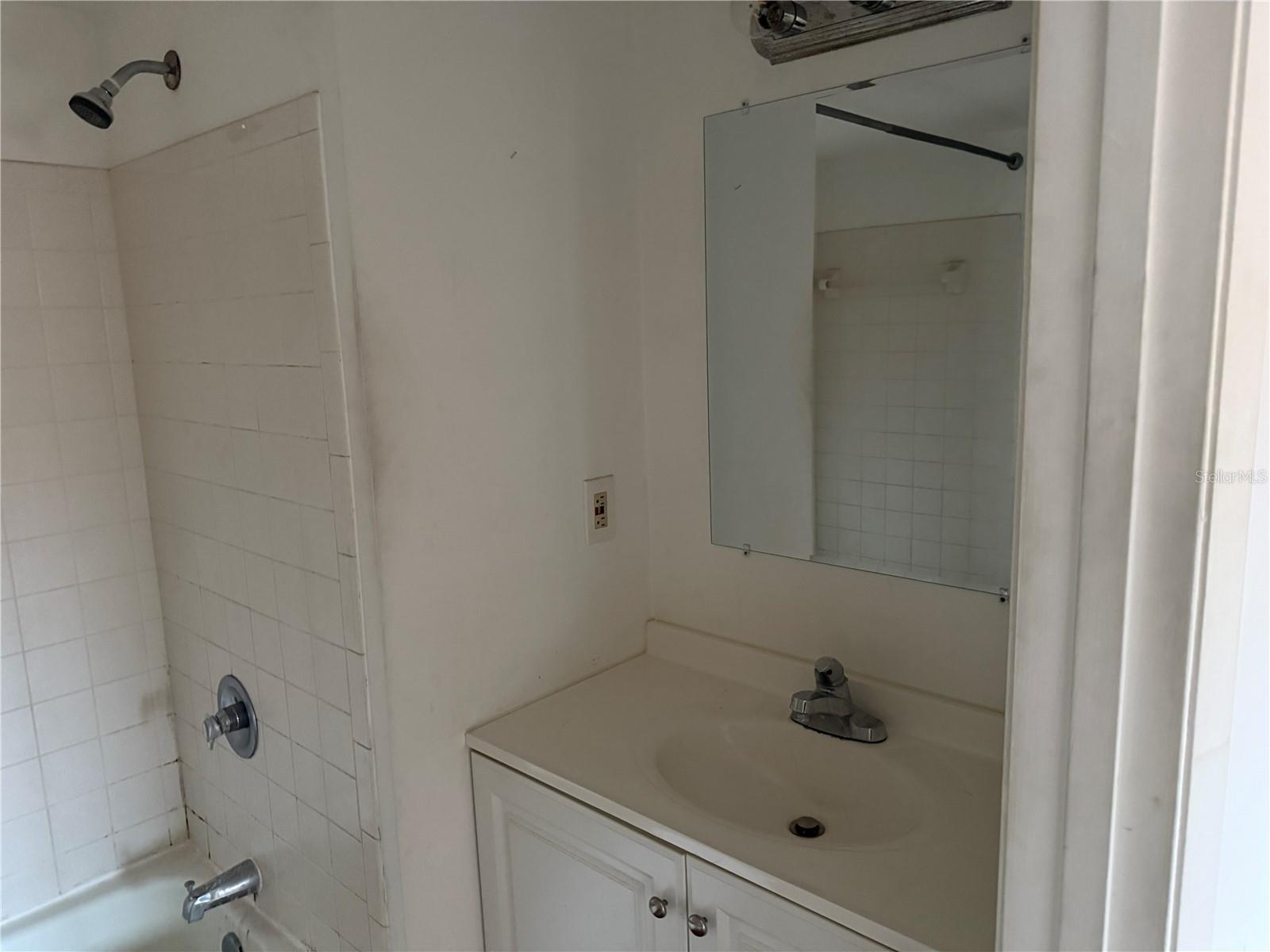 CAPE CANAVERAL BEACH GARDENS UNIT 02 - Residential