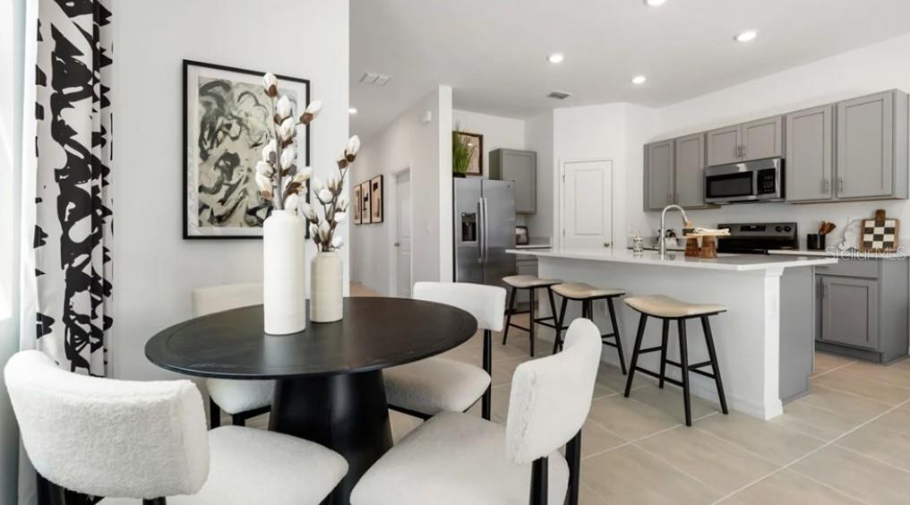 THE TOWNS AT FIRETHORN - Residential
