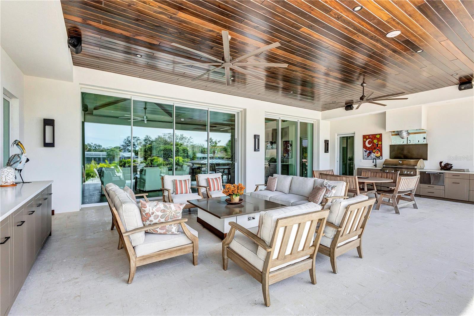 SARA SANDS - Residential