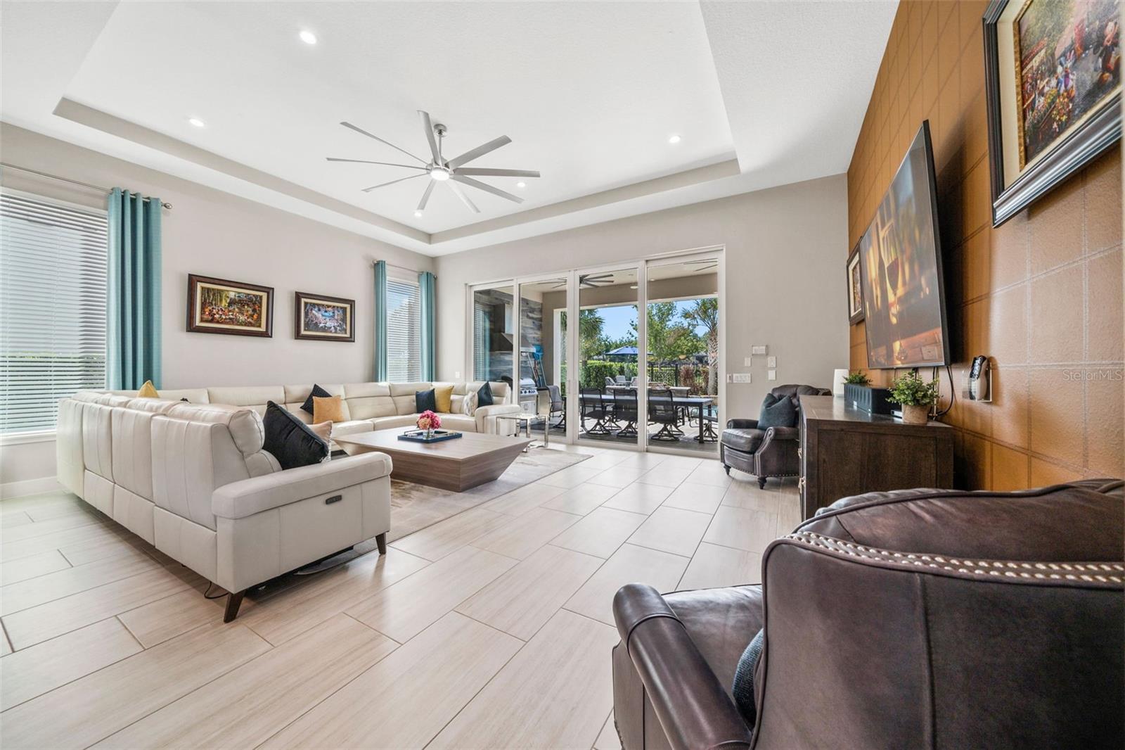 REUNION WEST FAIRWAYS 17 & 18 REP - Residential