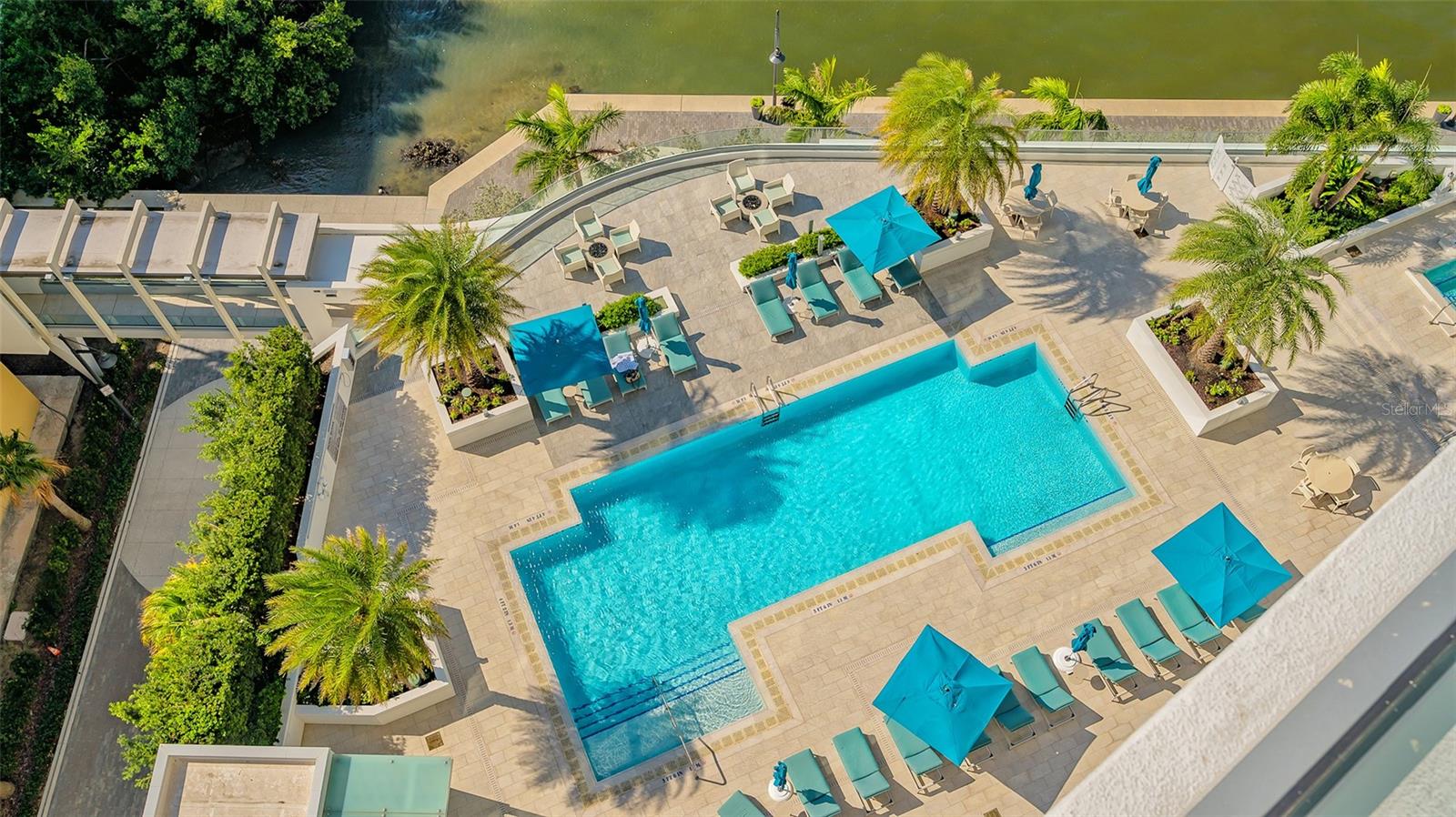 THE RITZ CARLTON RESIDENCES - Residential