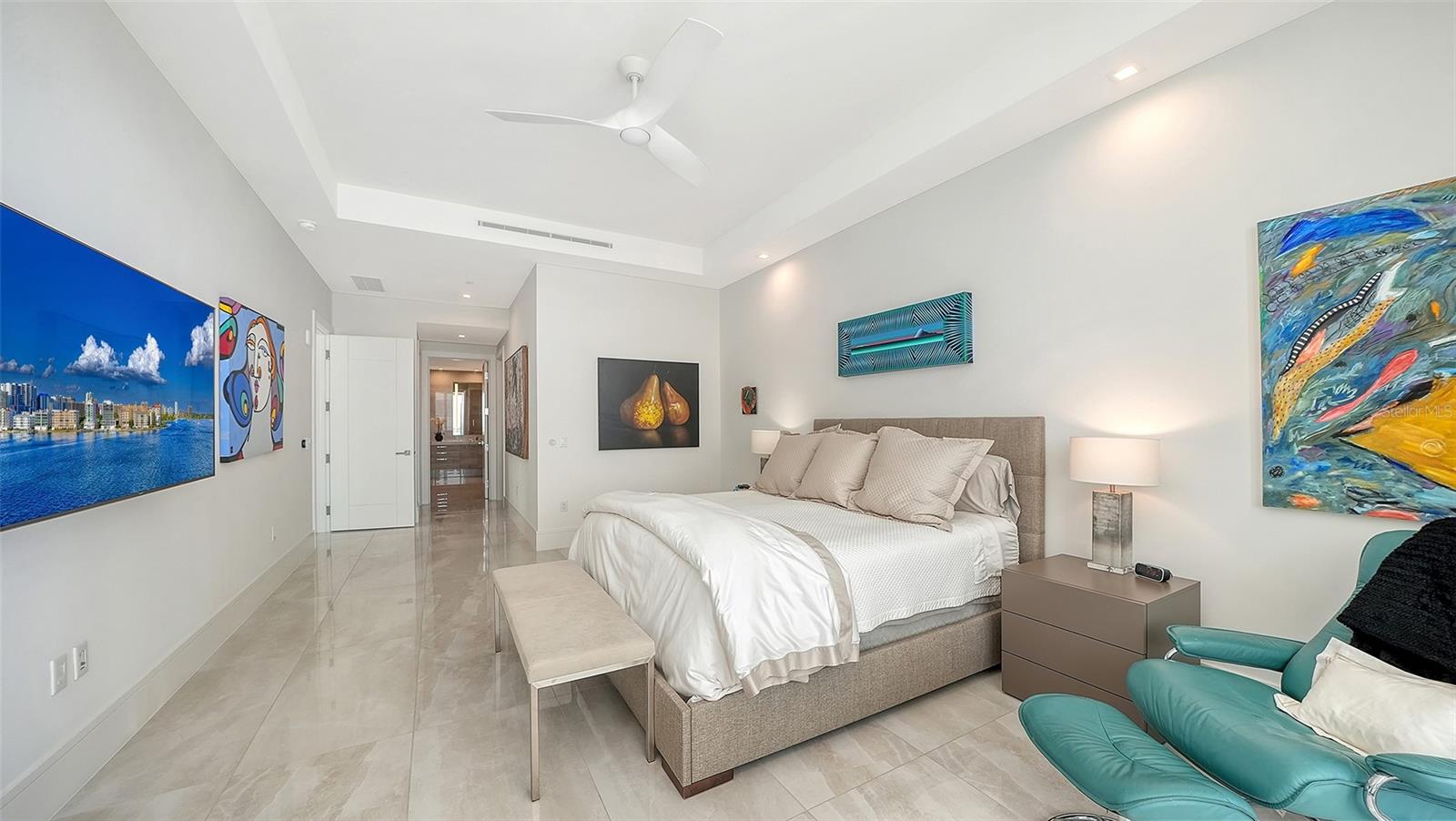 THE RITZ CARLTON RESIDENCES - Residential