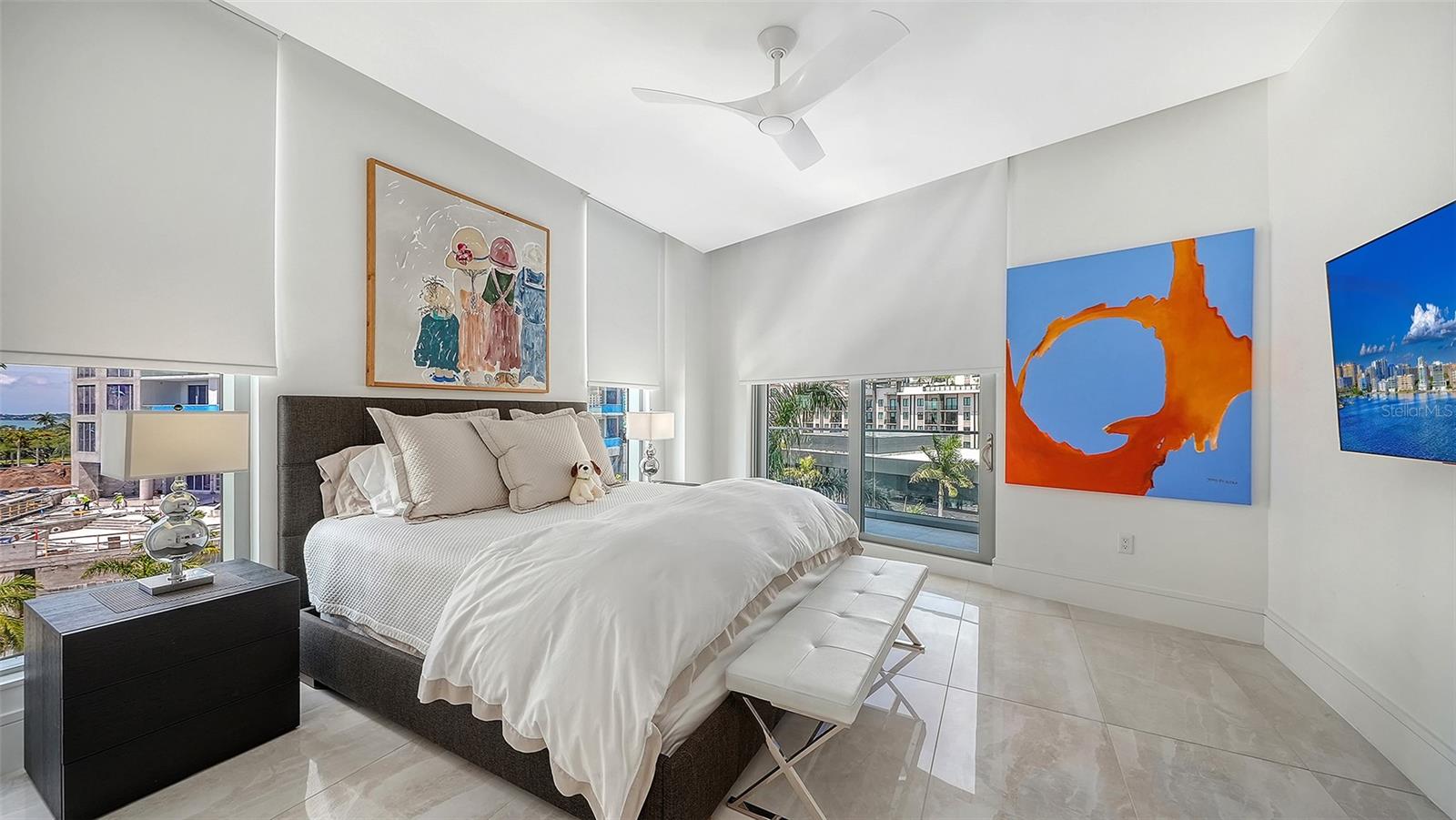 THE RITZ CARLTON RESIDENCES - Residential