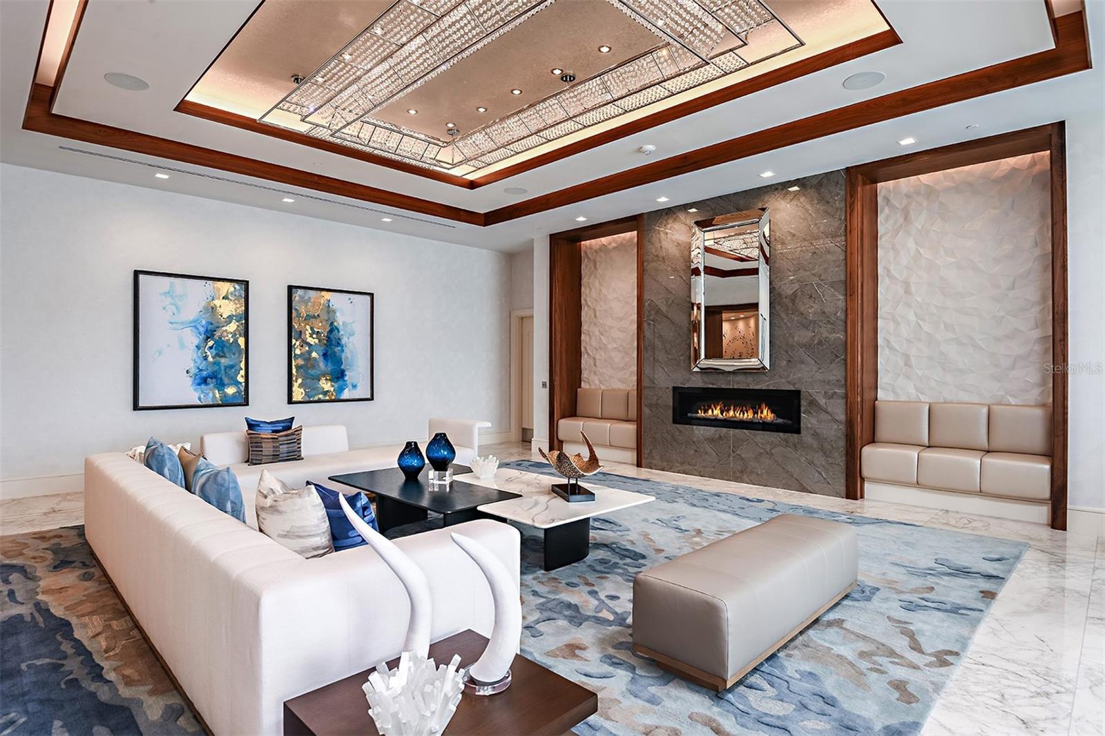 THE RITZ CARLTON RESIDENCES - Residential