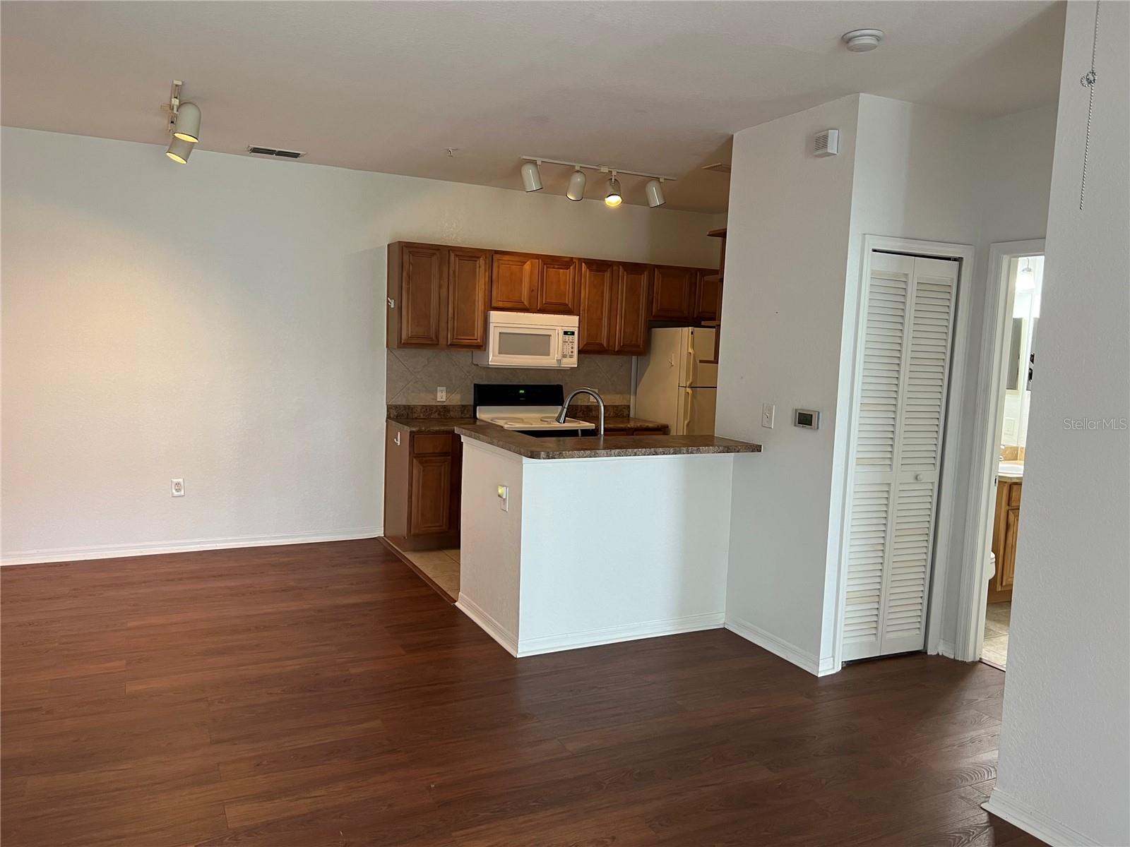 SERENATA SARASOTA - Residential Lease