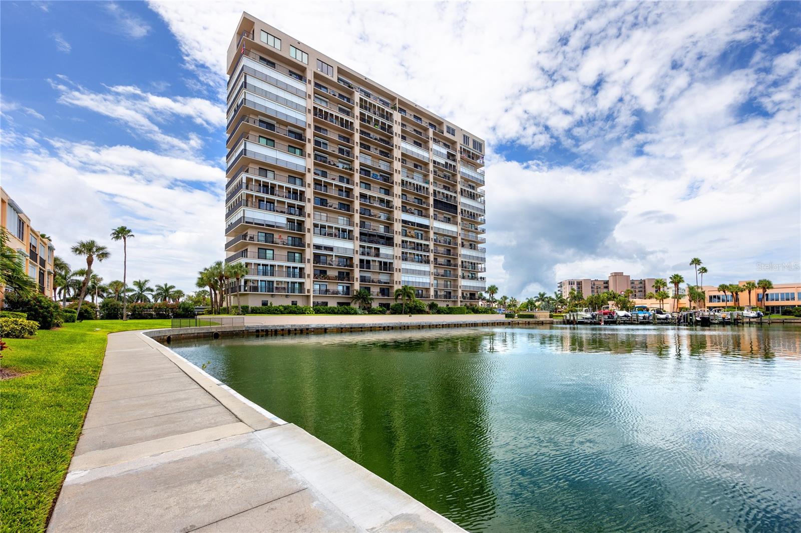7300 SUN ISLAND DRIVE S 706