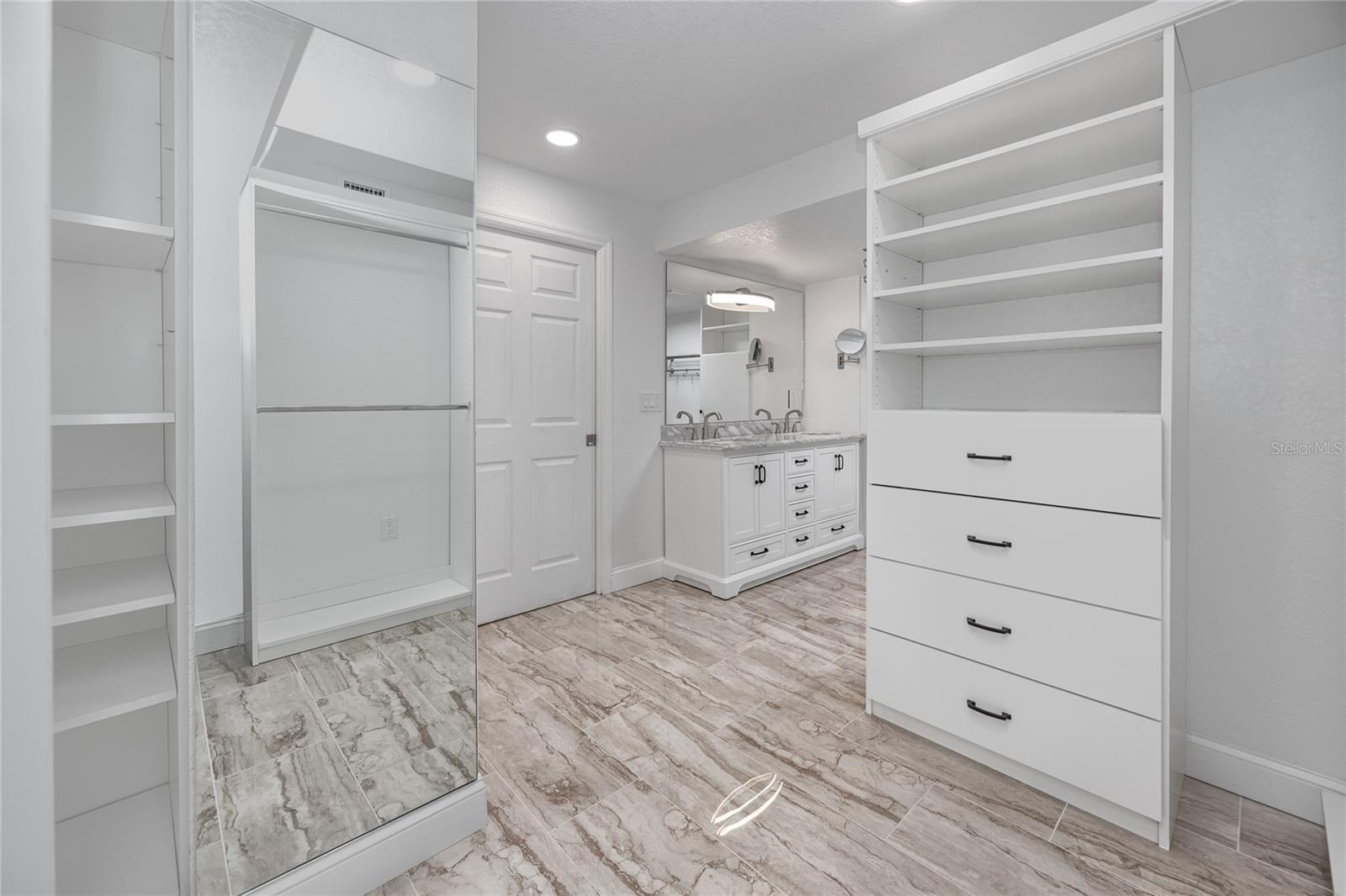 BAY ISLAND GROUP 15 - Residential