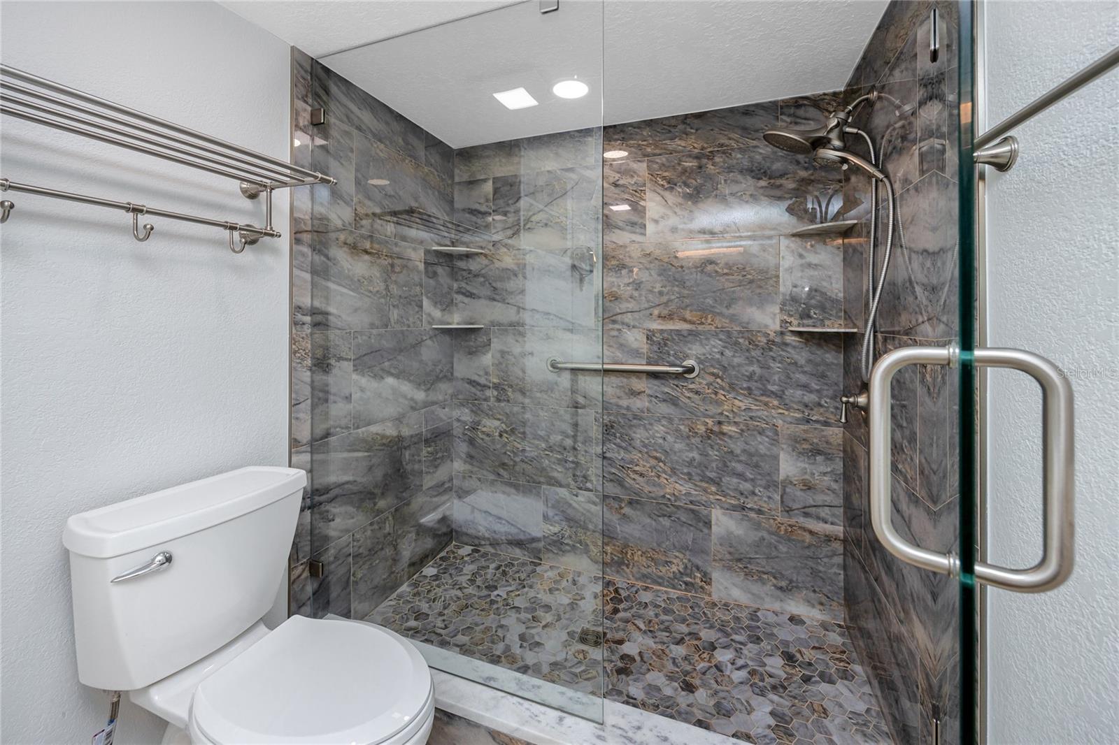 BAY ISLAND GROUP 15 - Residential