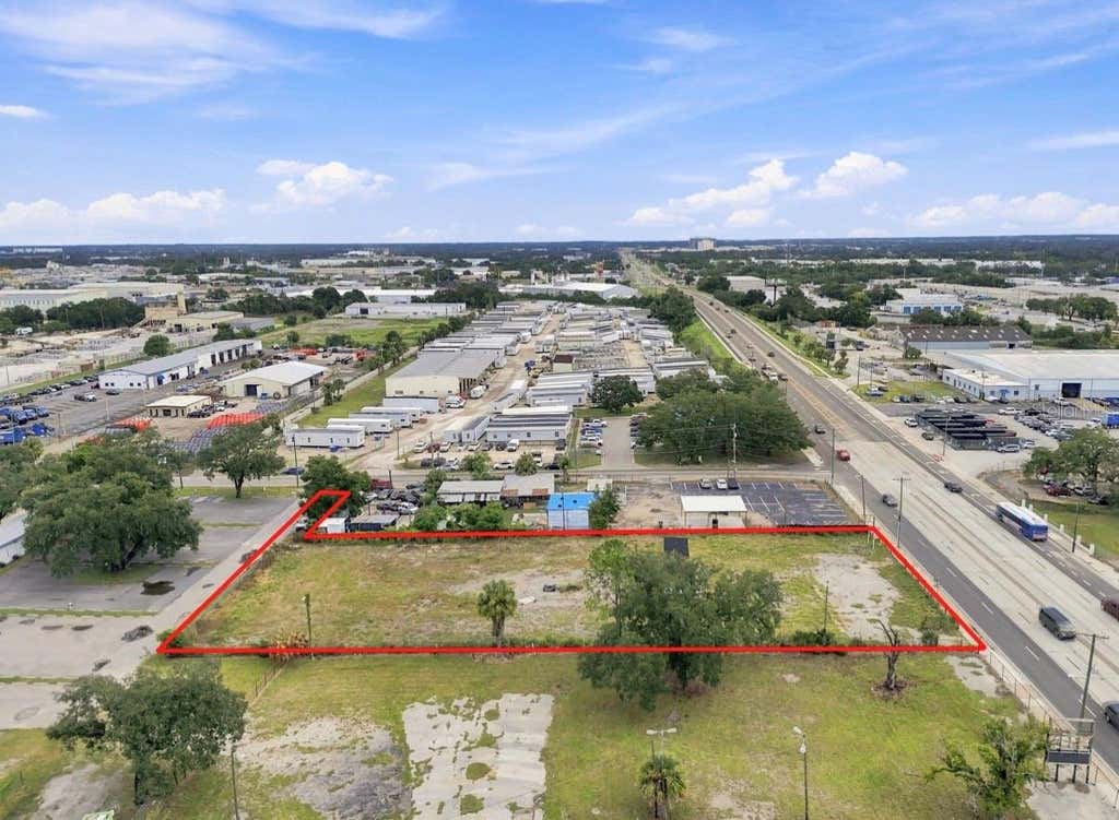 Photo of 4946 E Hillsborough Avenue, Tampa, FL 33610 (MLS # TB8542444)